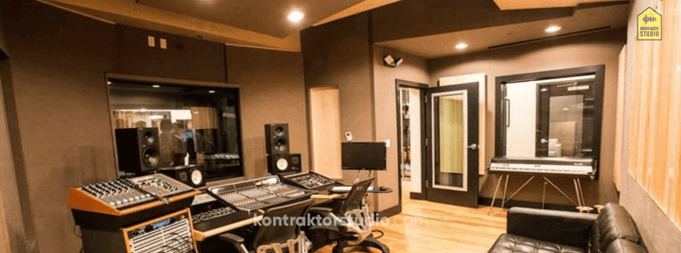 Peredam Suara Studio