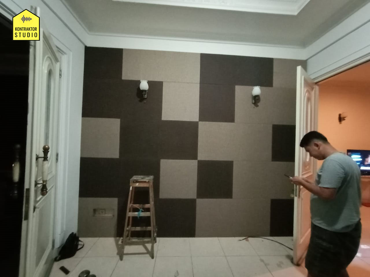 Instalasi Panel Akustik Dinding