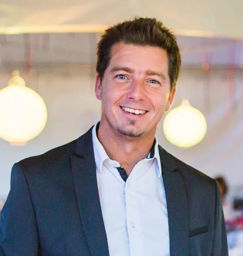 John Dave Entrepreneur Client Kontraktorstudio Interior Acoustic