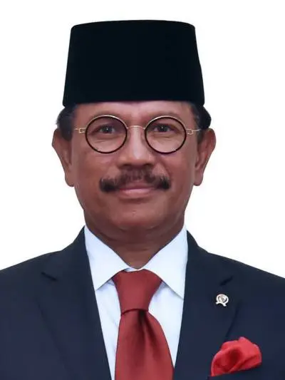 Soundproof phone booth for office Kontraktorstudio